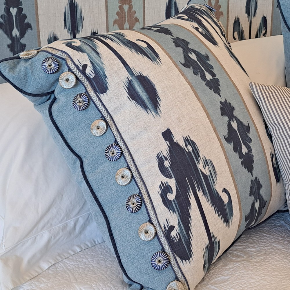 Aquilla Round Tassel Fringe -